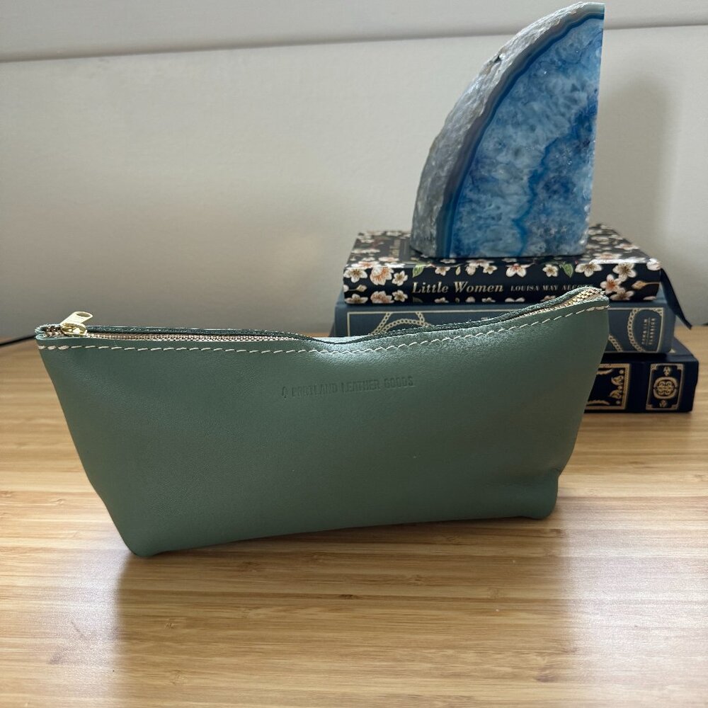 🌿 Portland Leather Sage Utility Bag AP 🌿